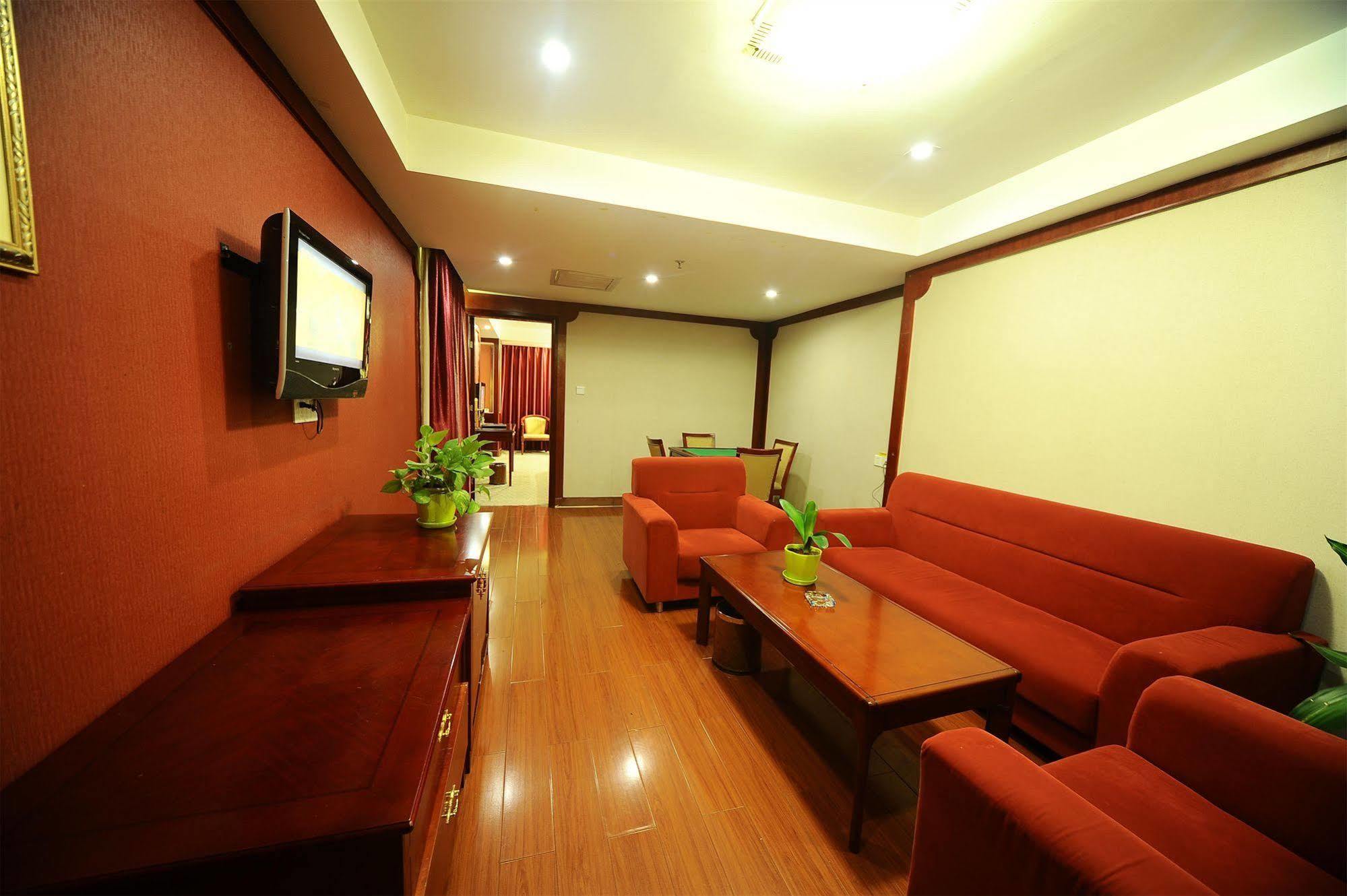 Guangzhou Junshan Hotel - Shuttle Bus For Canton Fair Exterior photo